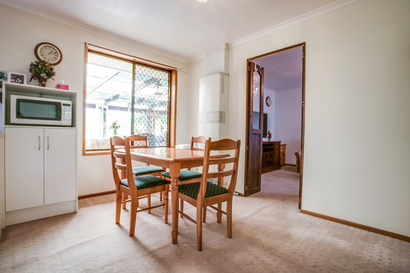 Photo - 3 Osmanli Drive, Hallett Cove SA 5158 - Image 16