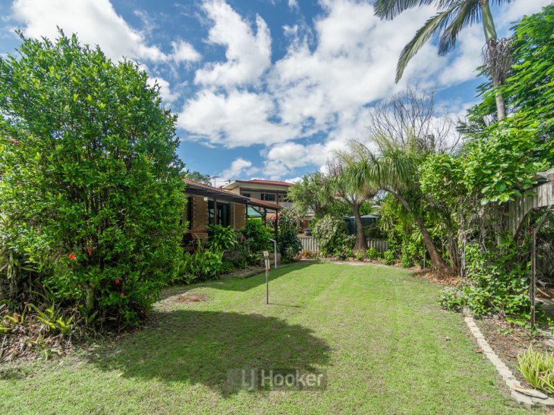 Photo - 3 Owens Street, Boronia Heights QLD 4124 - Image 13