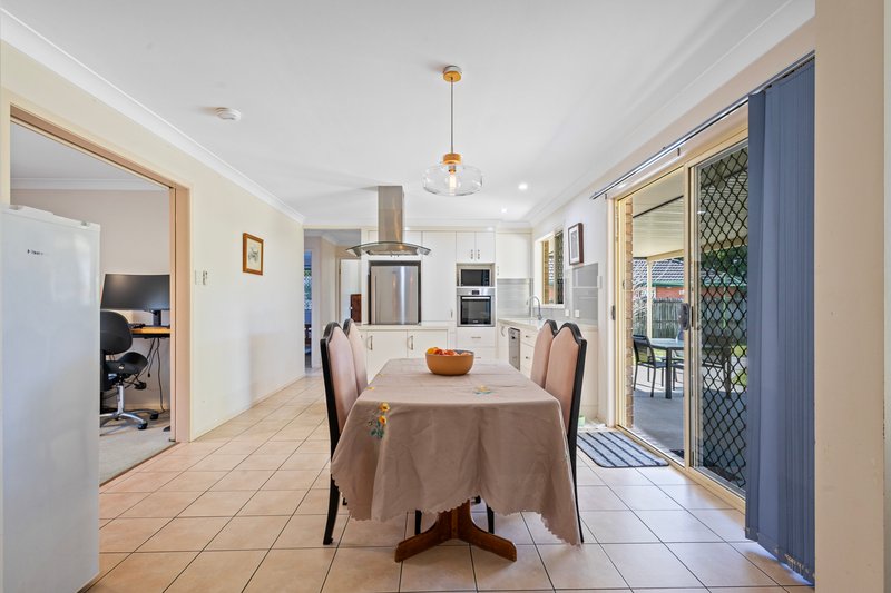 Photo - 3 Oxford Place, Fitzgibbon QLD 4018 - Image 5