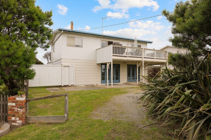 3 Page Avenue, Surf Beach VIC 3922