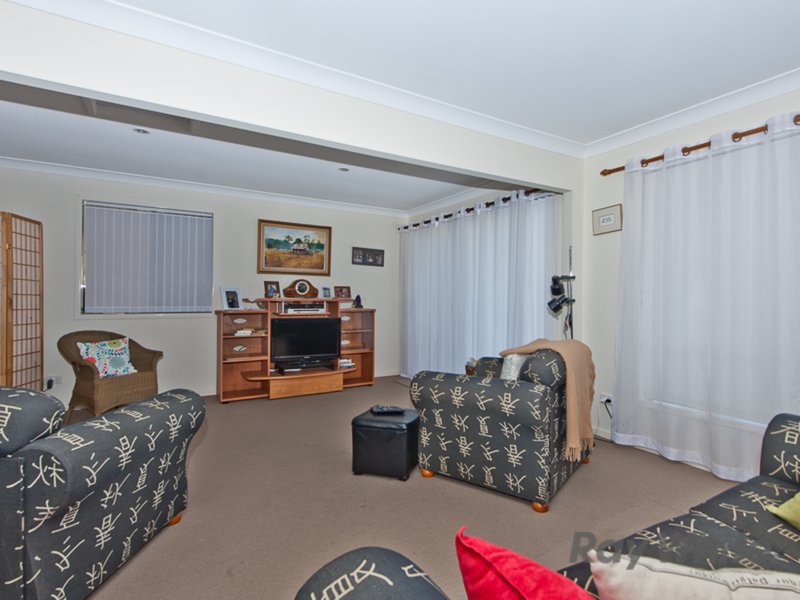 Photo - 3 Paladin Place, Bald Hills QLD 4036 - Image 2