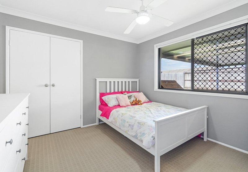 Photo - 3 Palmer Street, Eagleby QLD 4207 - Image 9