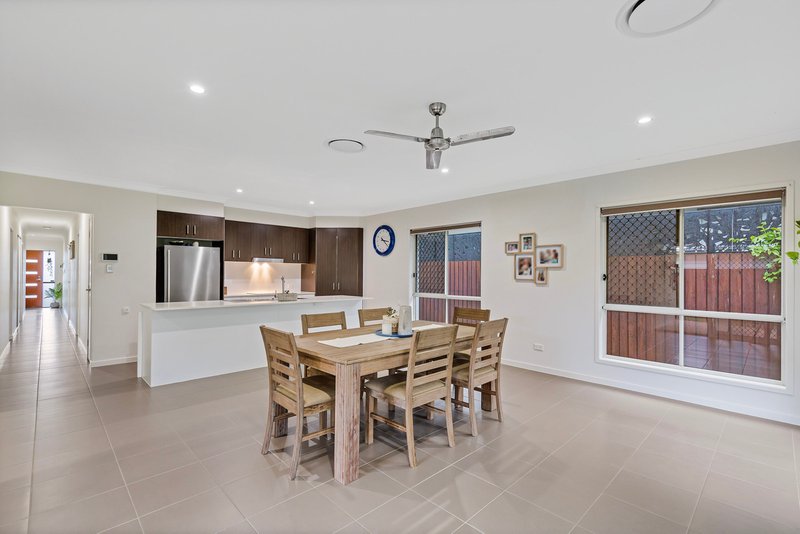 Photo - 3 Palmerston Crescent, Beerwah QLD 4519 - Image 6