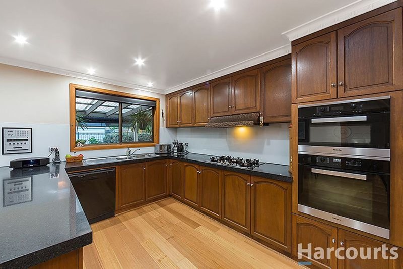 Photo - 3 Palmerston Crescent, Wheelers Hill VIC 3150 - Image 5