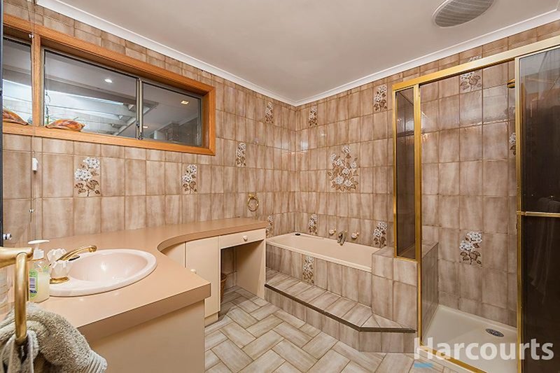 Photo - 3 Palmerston Crescent, Wheelers Hill VIC 3150 - Image 7