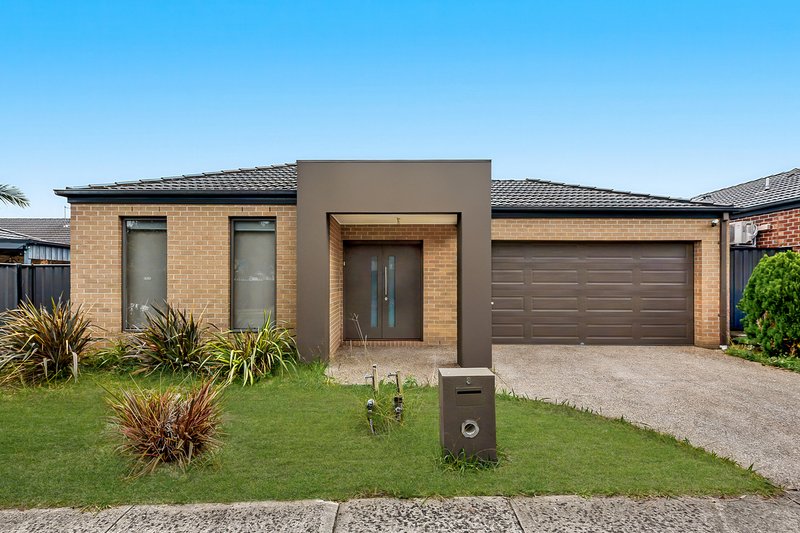 Photo - 3 Palomino Avenue, Clyde North VIC 3978 - Image 1