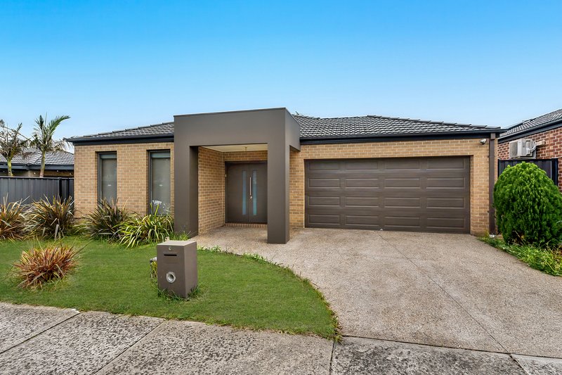 Photo - 3 Palomino Avenue, Clyde North VIC 3978 - Image 2