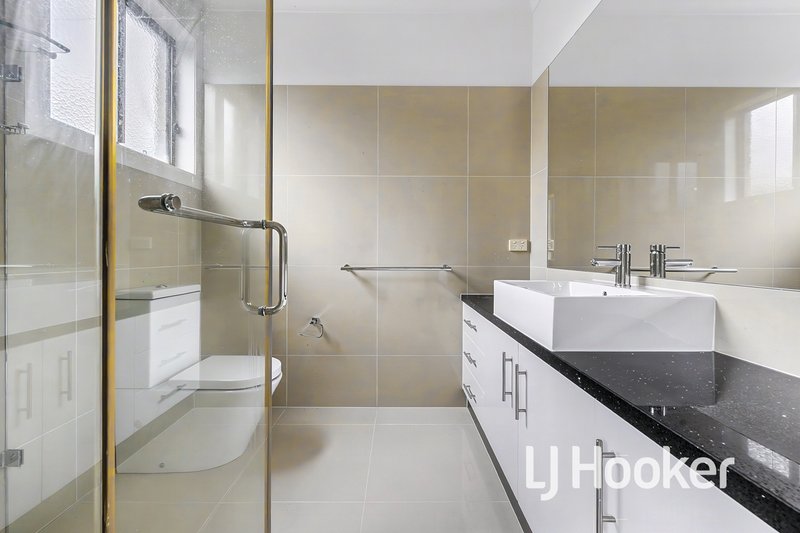 Photo - 3 Palomino Avenue, Clyde North VIC 3978 - Image 16