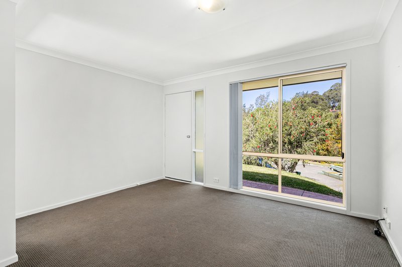 Photo - 3 Paltarra Place, Cordeaux Heights NSW 2526 - Image 5