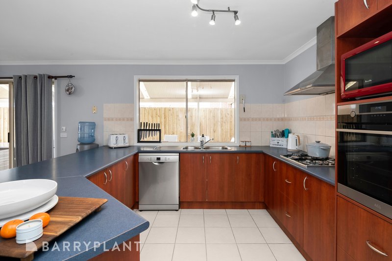 Photo - 3 Pamela Court, Wallan VIC 3756 - Image 2