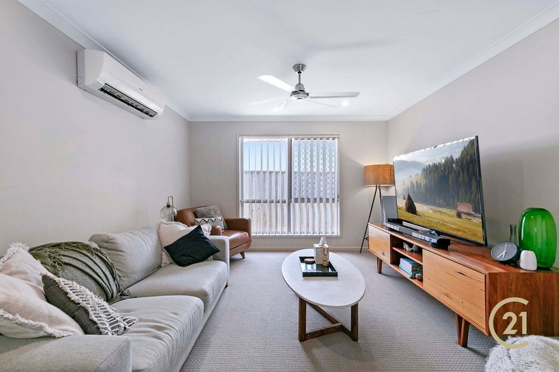 Photo - 3 Panorama Place, Upper Kedron QLD 4055 - Image 5