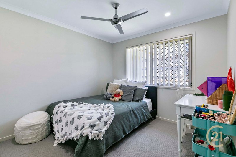 Photo - 3 Panorama Place, Upper Kedron QLD 4055 - Image 14