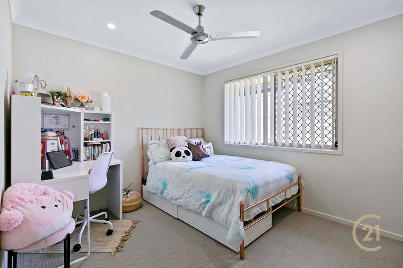 Photo - 3 Panorama Place, Upper Kedron QLD 4055 - Image 15