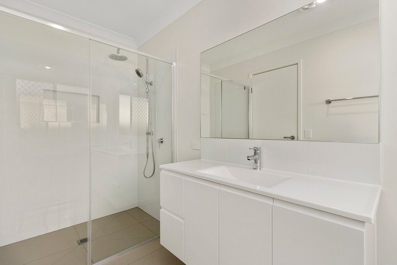 Photo - 3 Pansy Street, Ripley QLD 4306 - Image 11