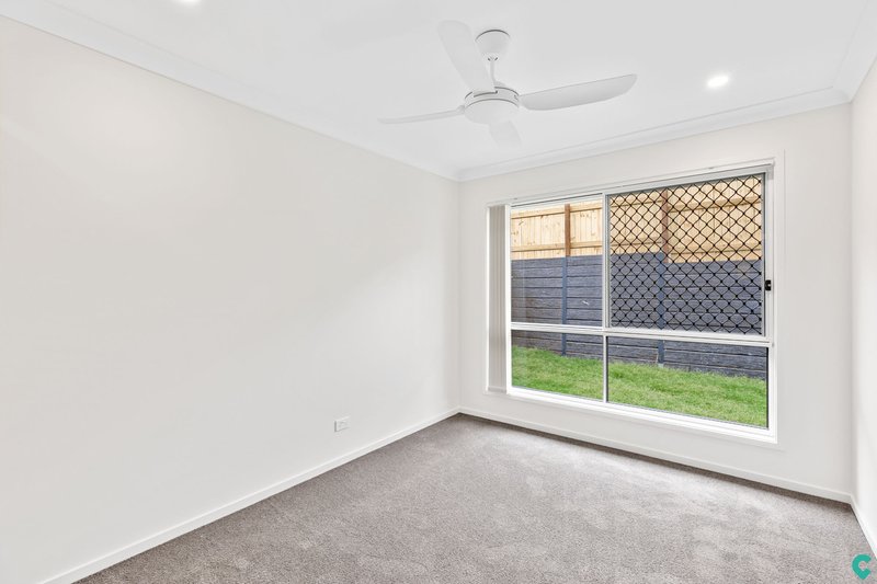 Photo - 3 Pansy Street, Ripley QLD 4306 - Image 5