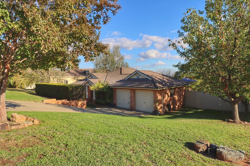 Photo - 3 Paris Place, Cowra NSW 2794 - Image 1