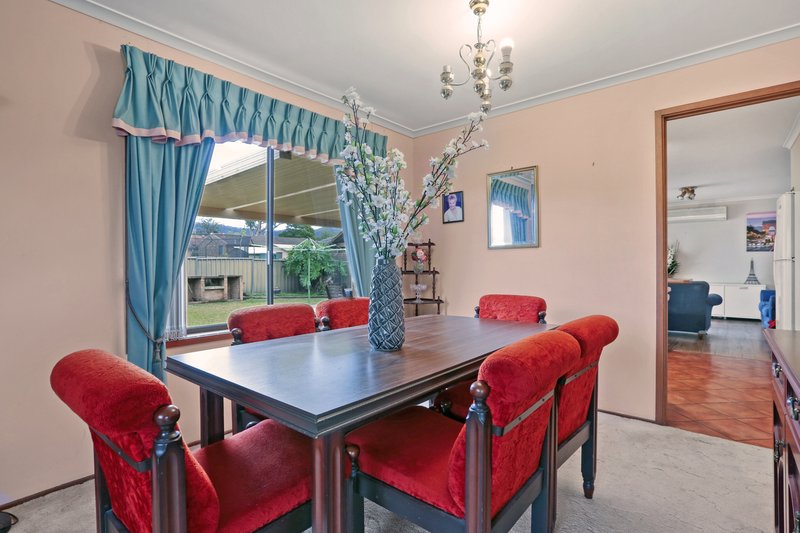 Photo - 3 Parkdale Avenue, Horsley NSW 2530 - Image 4