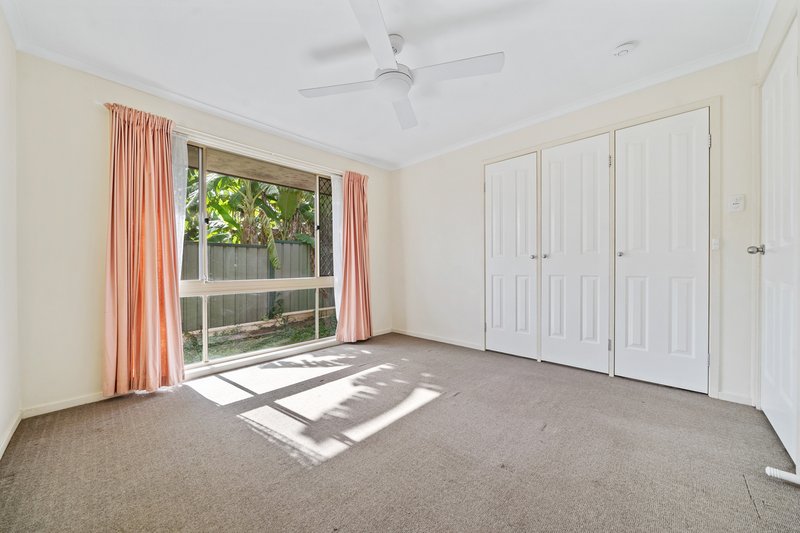 Photo - 3 Parkroyal Crescent, Regents Park QLD 4118 - Image 7