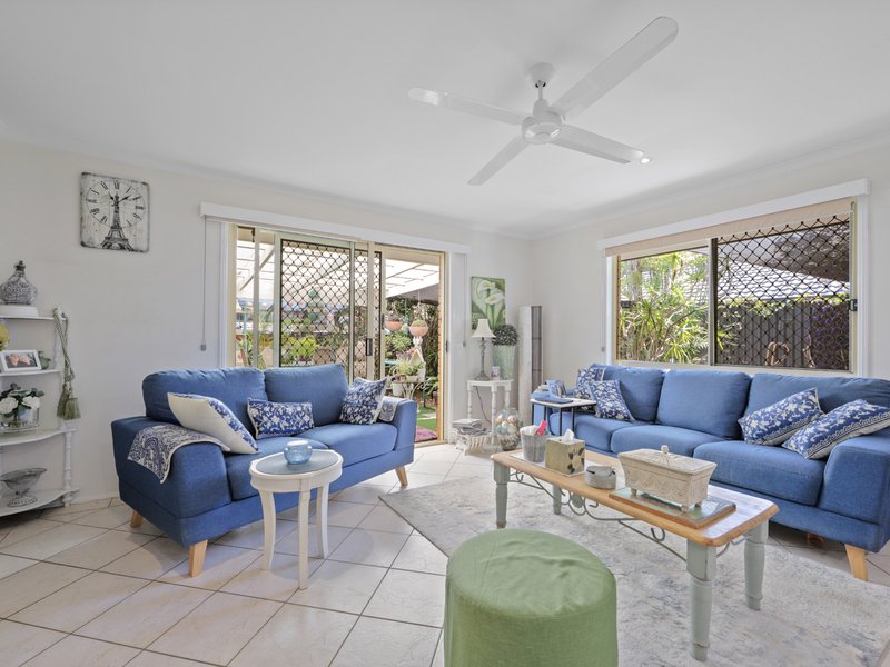 Photo - 3 Parkside Circuit, Robina QLD 4226 - Image 9