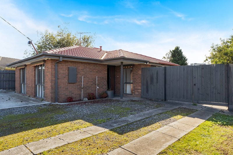 Photo - 3 Parton Place, Craigieburn VIC 3064 - Image 1