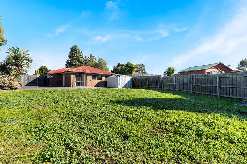 Photo - 3 Parton Place, Craigieburn VIC 3064 - Image 18