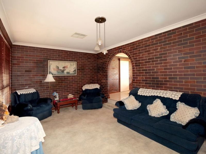 Photo - 3 Patey Close, Ashmont NSW 2650 - Image 5