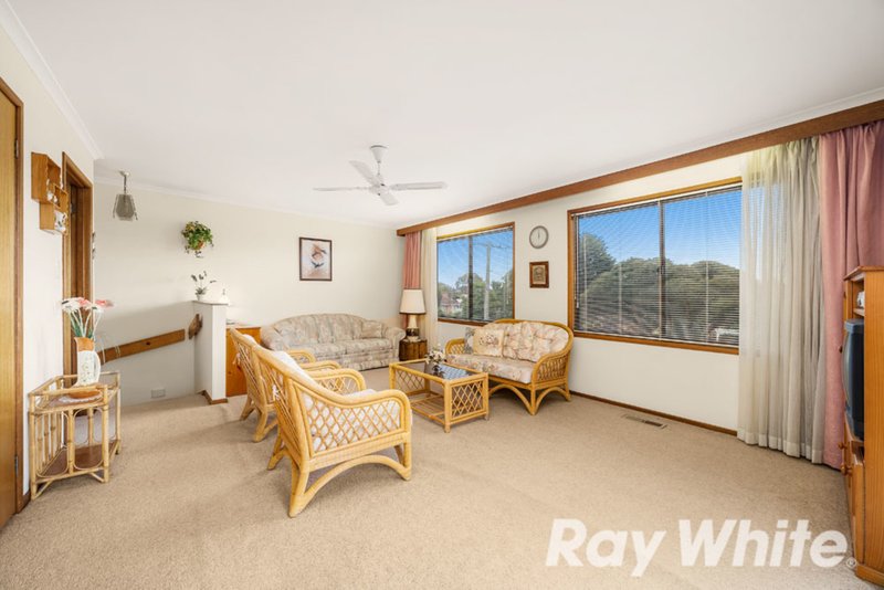 Photo - 3 Paul Road, Forest Hill VIC 3131 - Image 3