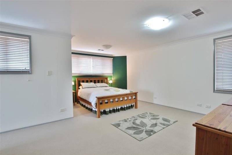 Photo - 3 Pearson Crescent, Harrington Park NSW 2567 - Image 10