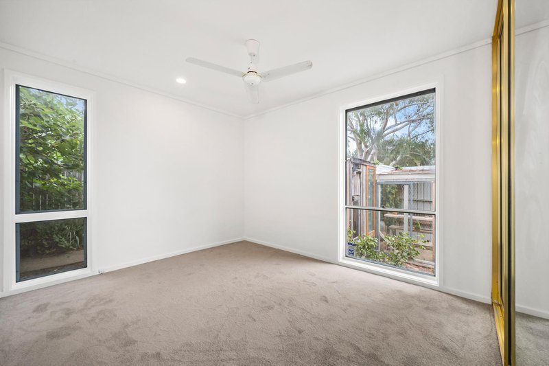 Photo - 3 Peat Place, Charnwood ACT 2615 - Image 8