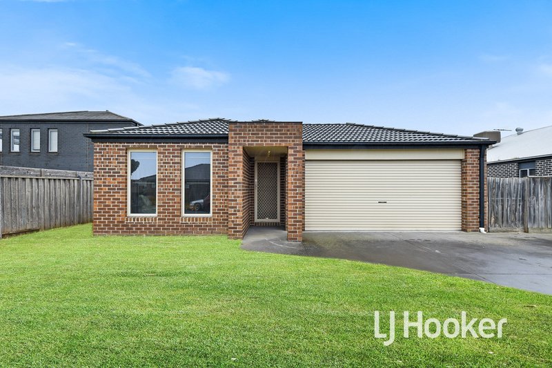 3 Peisley Crescent, Cranbourne East VIC 3977