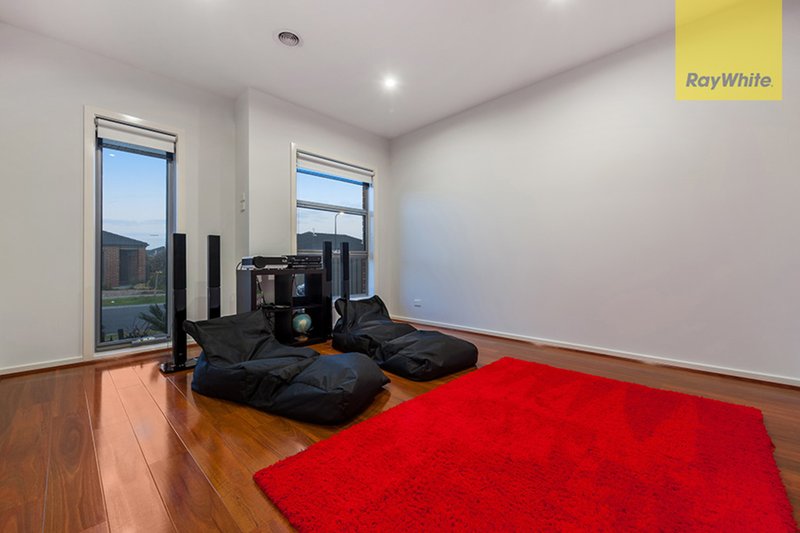 Photo - 3 Pembury Street, Craigieburn VIC 3064 - Image 8