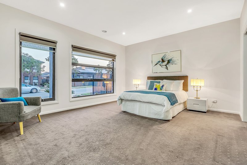 Photo - 3 Penfold Street, Craigieburn VIC 3064 - Image 4