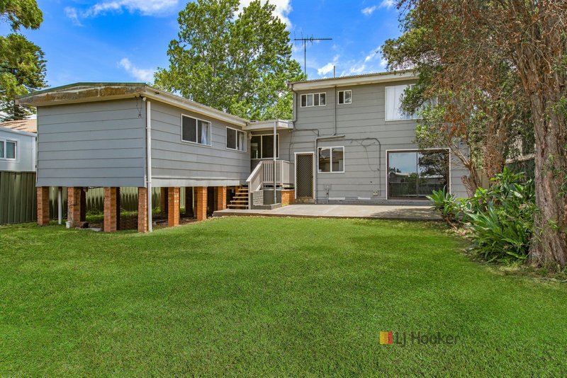 Photo - 3 Penguin Road, Blue Haven NSW 2262 - Image 6