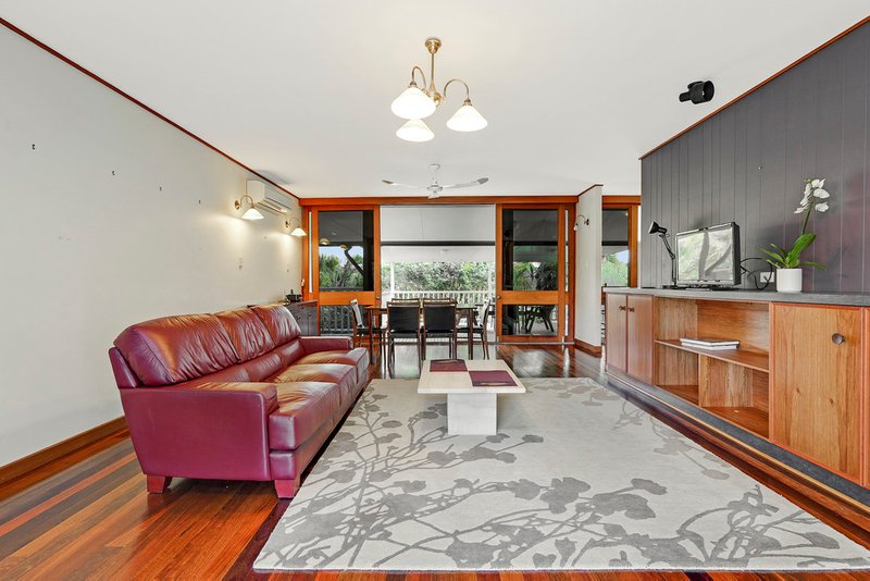 Photo - 3 Penley Street, The Gap QLD 4061 - Image 4