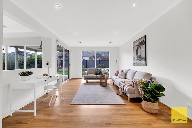 Photo - 3 Penrose Promenade, Tarneit VIC 3029 - Image 6