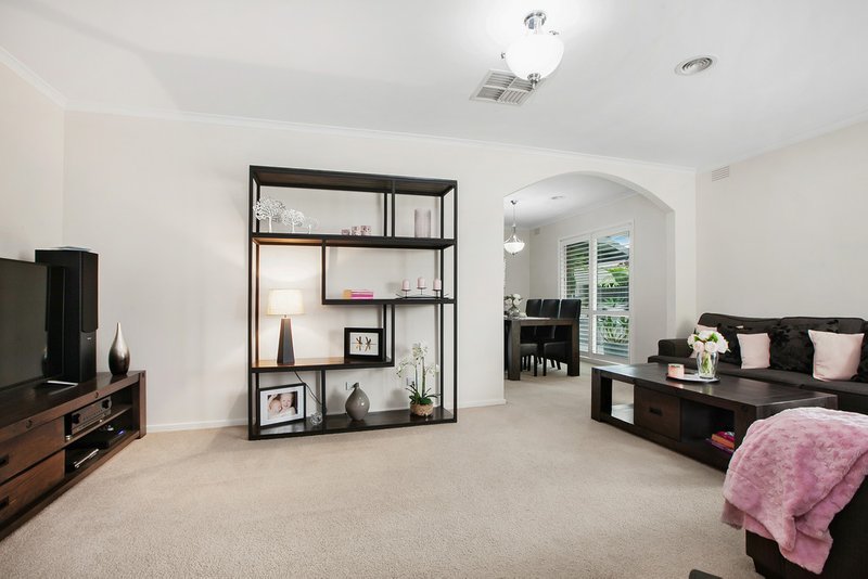 Photo - 3 Pentland Drive, Epping VIC 3076 - Image 6