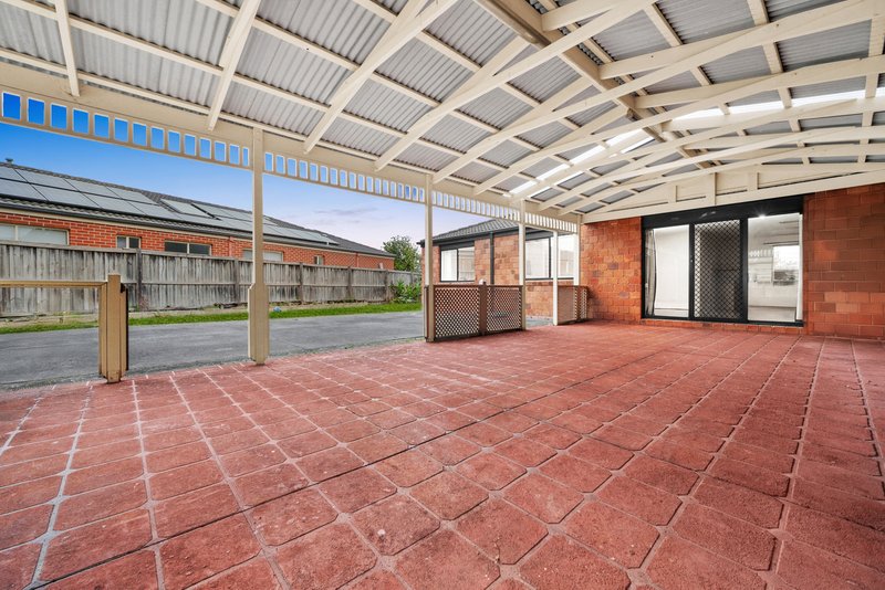 Photo - 3 Pepperbush Circuit, Cranbourne VIC 3977 - Image 13
