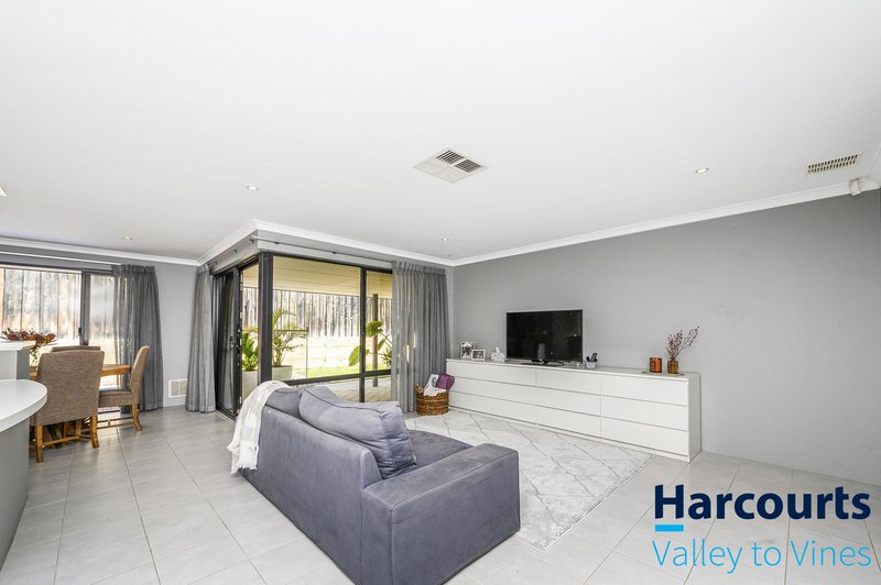 Photo - 3 Peri Link, Ellenbrook WA 6069 - Image 10