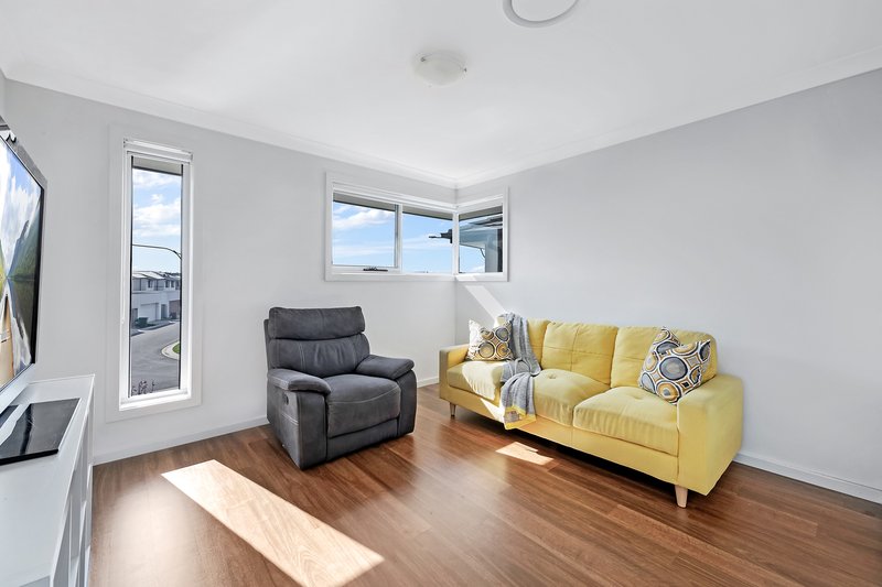 Photo - 3 Perlite Terrace, Gables NSW 2765 - Image 9
