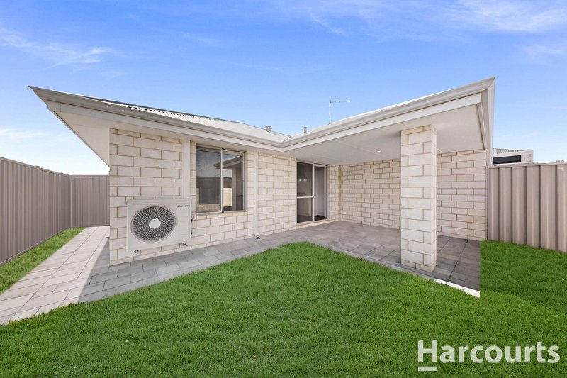 Photo - 3 Perspective Way, Sinagra WA 6065 - Image 3