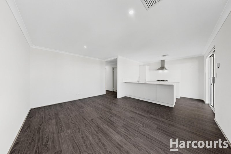 Photo - 3 Perspective Way, Sinagra WA 6065 - Image 11