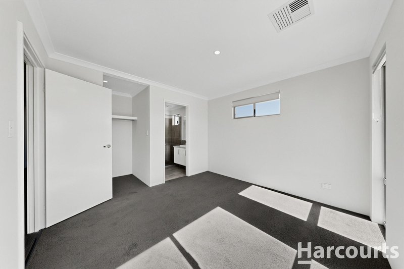 Photo - 3 Perspective Way, Sinagra WA 6065 - Image 15