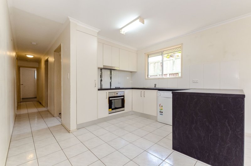 Photo - 3 Perth Street, West Gladstone QLD 4680 - Image 3