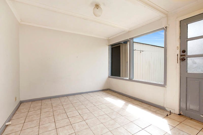 Photo - 3 Peterborough Avenue, Lake Illawarra NSW 2528 - Image 6