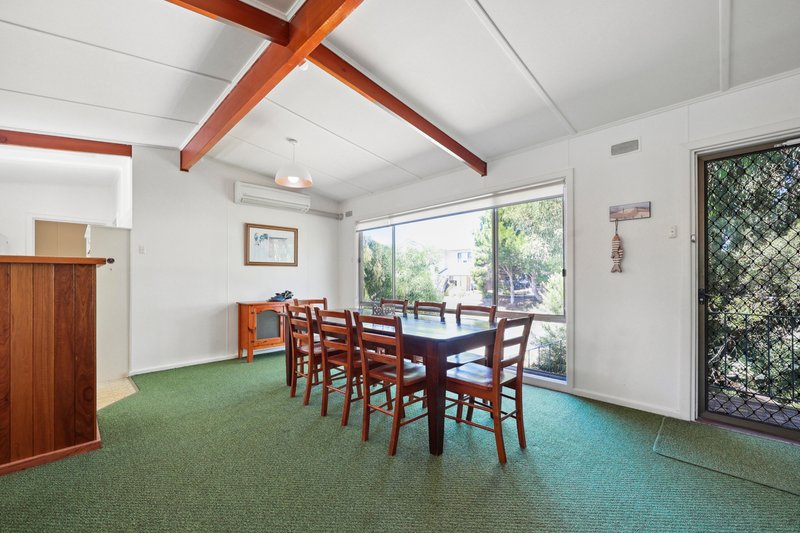 Photo - 3 Petrel Avenue, Encounter Bay SA 5211 - Image 5