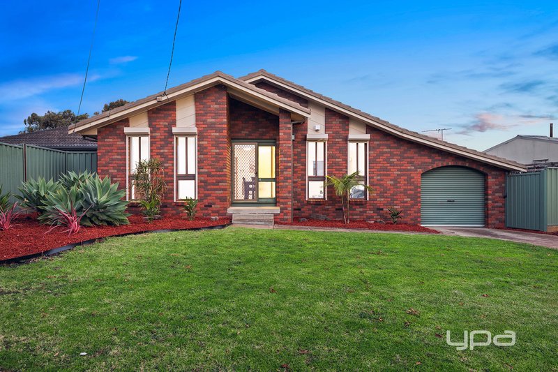 Photo - 3 Peveril Close, Kings Park VIC 3021 - Image 1