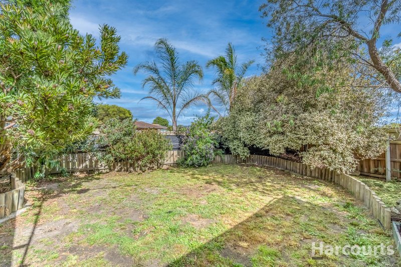 Photo - 3 Phelps Court, Newborough VIC 3825 - Image 12