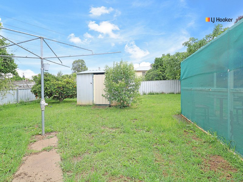 Photo - 3 Phillip Avenue, Mount Austin NSW 2650 - Image 9