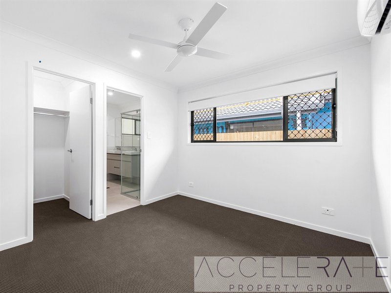 Photo - 3 Pierro Place, Logan Reserve QLD 4133 - Image 4