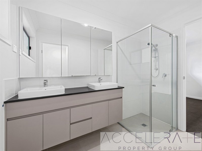 Photo - 3 Pierro Place, Logan Reserve QLD 4133 - Image 5